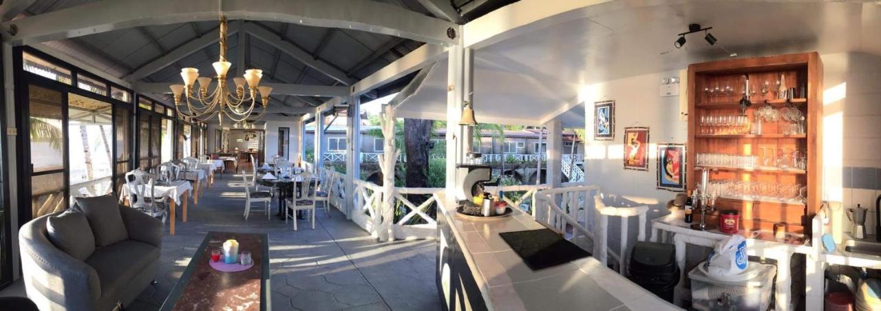 Sunbloom Beachfront Hotel And Restaurant Zambales Sinabacan المظهر الخارجي الصورة