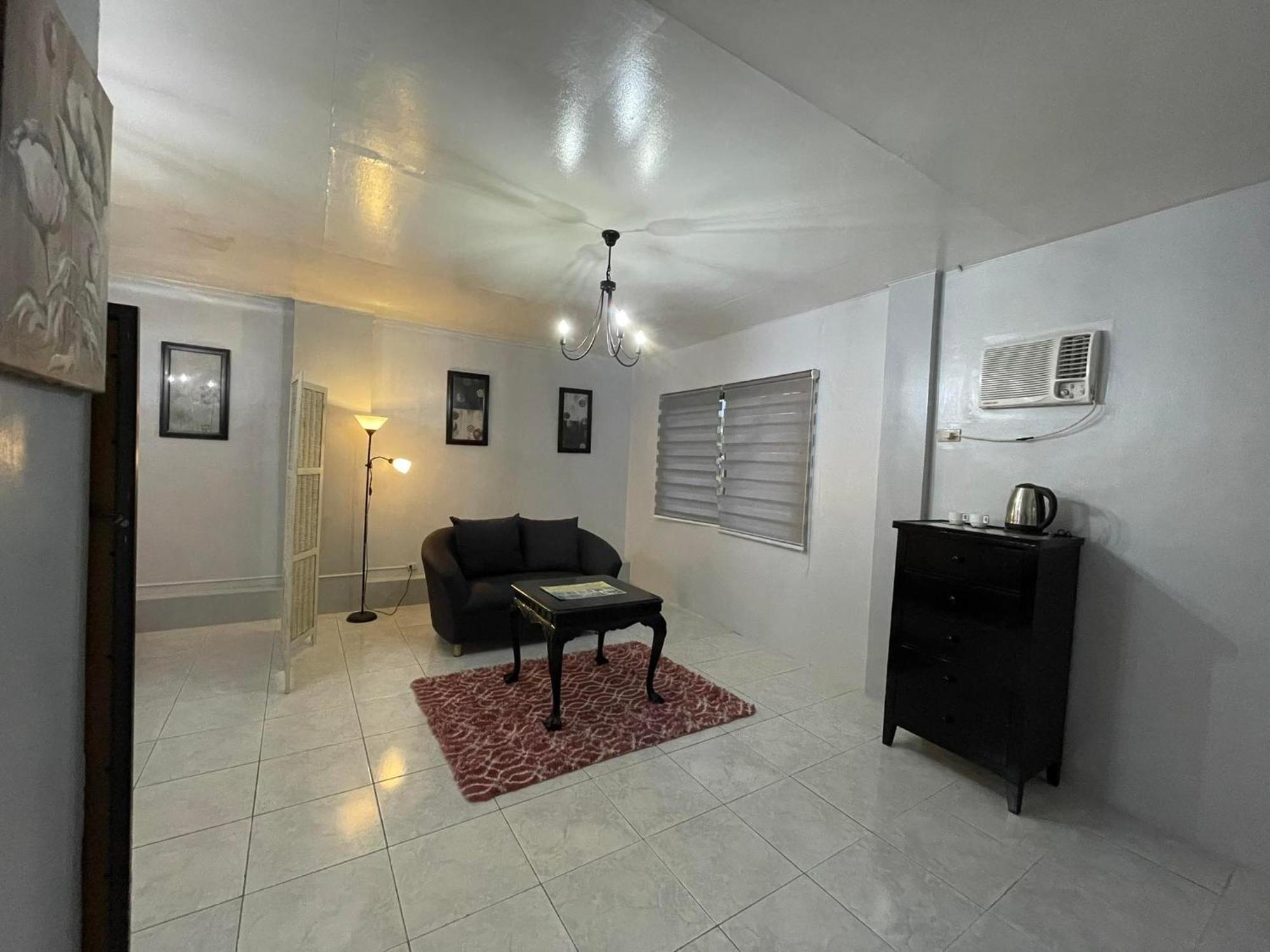 Sunbloom Beachfront Hotel And Restaurant Zambales Sinabacan المظهر الخارجي الصورة